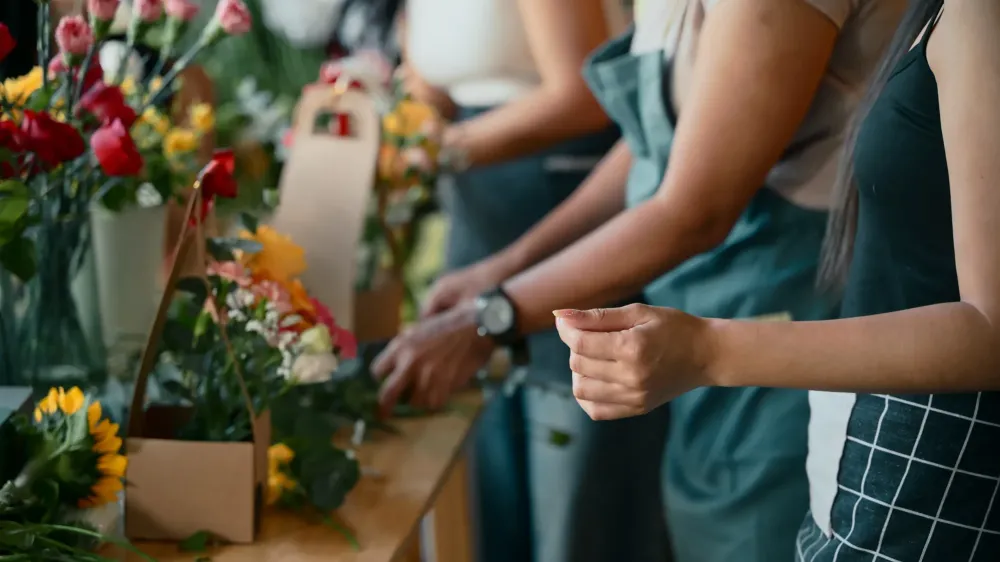 Création d'arrangements floraux à Astaffort