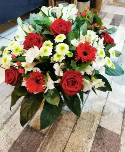 Bouquet Red & White