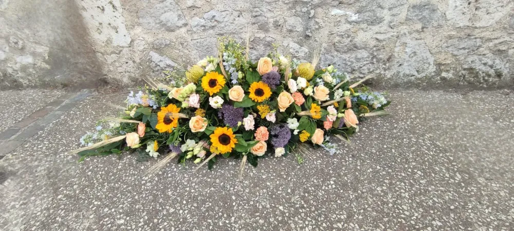 dessus de cercueil jaune